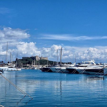 Escapade Antiboise Avec Parking Inclus Hotel Antibes Buitenkant foto